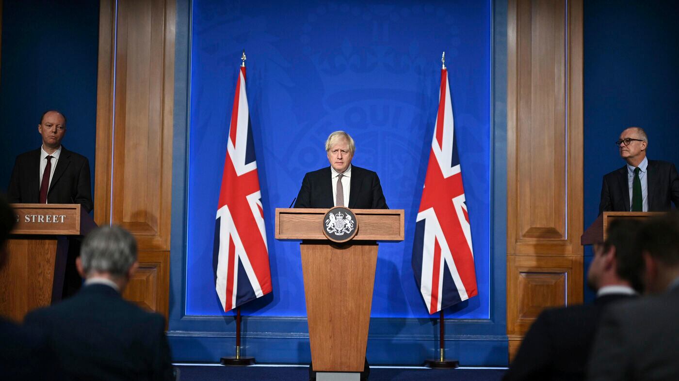 Boris fa infuriare Parigi "Riprendetevi i migranti"