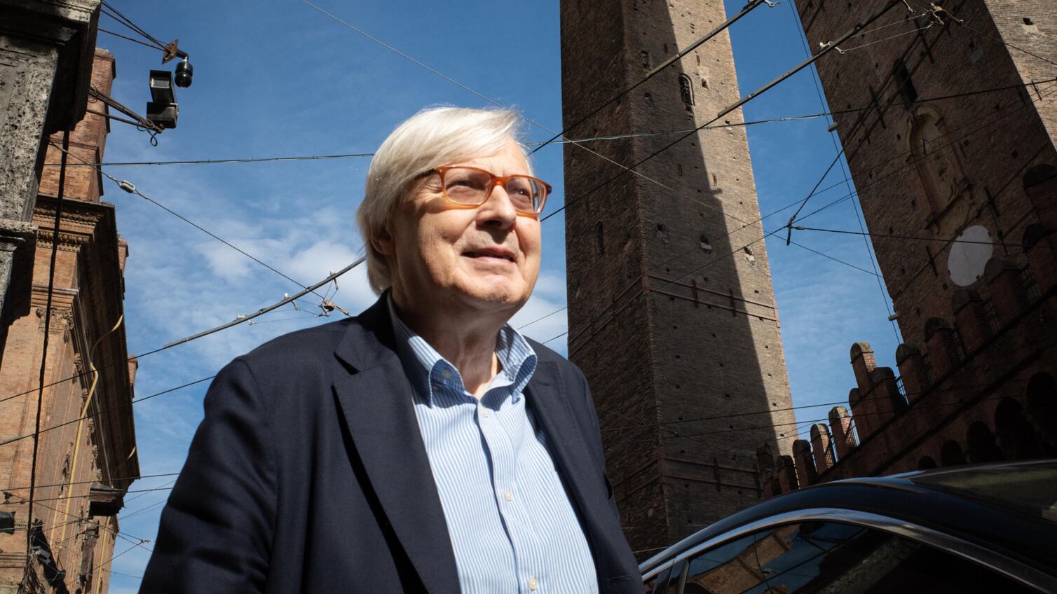 "Illazioni da lettere anonime". Sgarbi stronca le polemiche sui cachet. Meloni valuterà