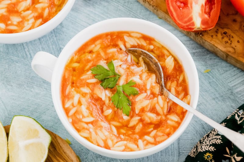 Una cena a base di orzo riduce il colesterolo. Lo dice la scienza