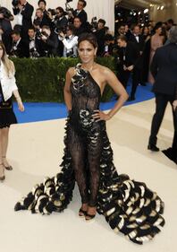 Met Gala 2017, i look più sexy 9