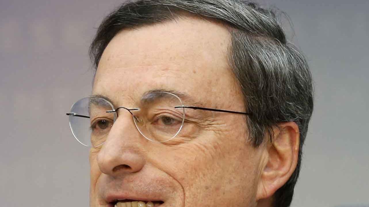 Draghi: «Tassi fermi Pronti a nuove misure»