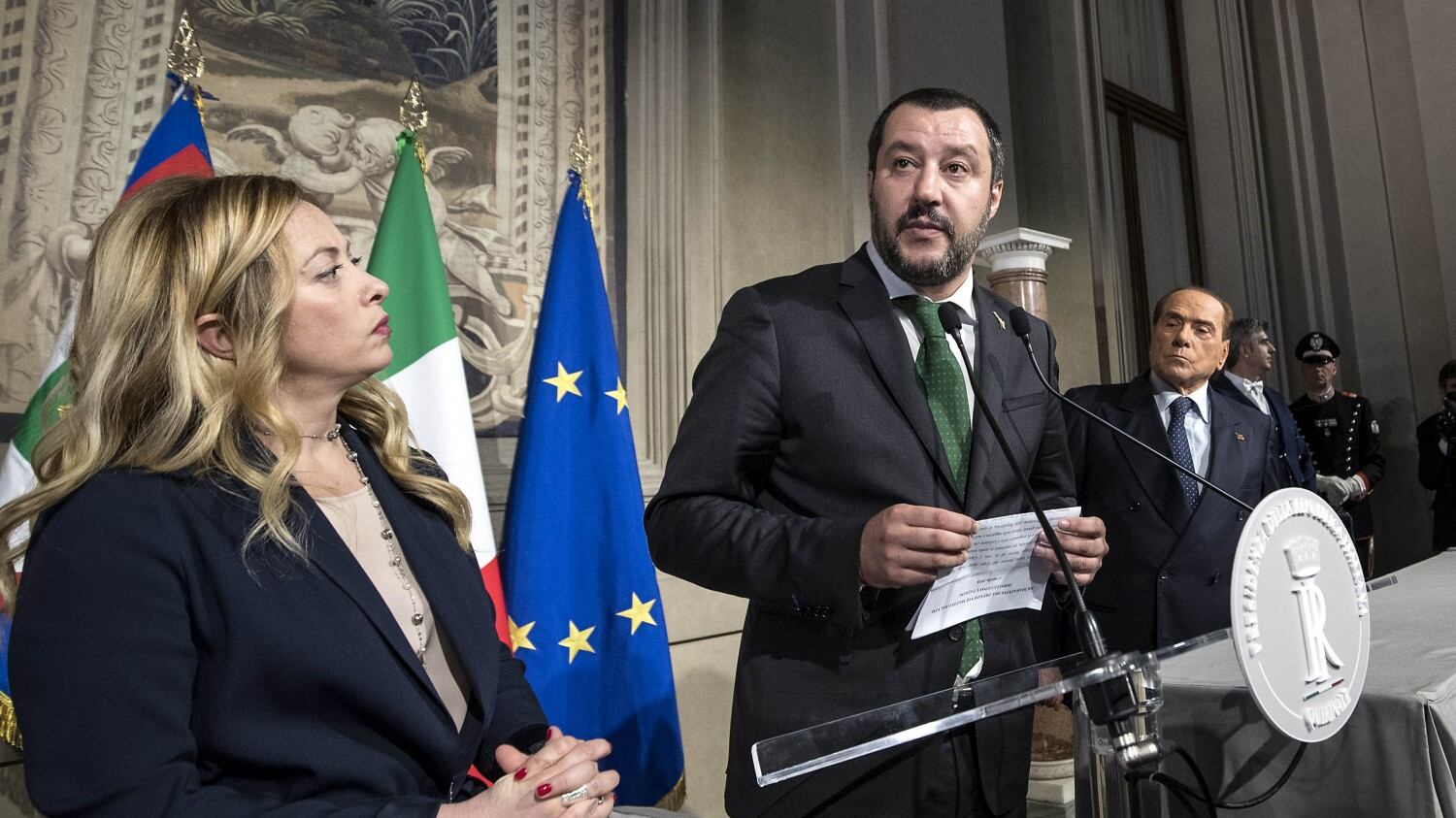 Meloni, affondo su Salvini: "Non escludo in futuro di chiamarlo 'traditore'"