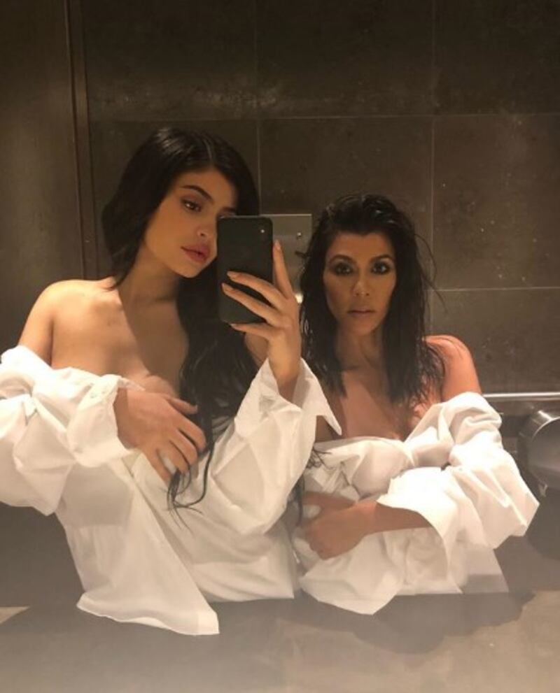 Kourtney Kardashian, le foto più sexy 2