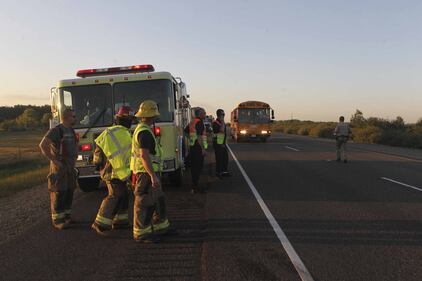 USA, scontro fra tir e bus, morti 9 studenti, almeno 32 feriti 10