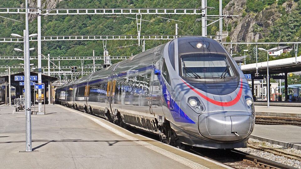 Distanziamento sui trasporti. Le Regioni contro il governo