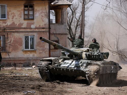 "Il fronte può collassare": l'allarme degli ufficiali che scuote Kiev