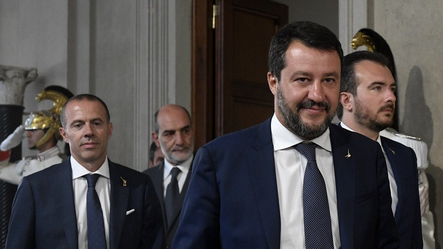Esecutivo di "difesa" da Salvini