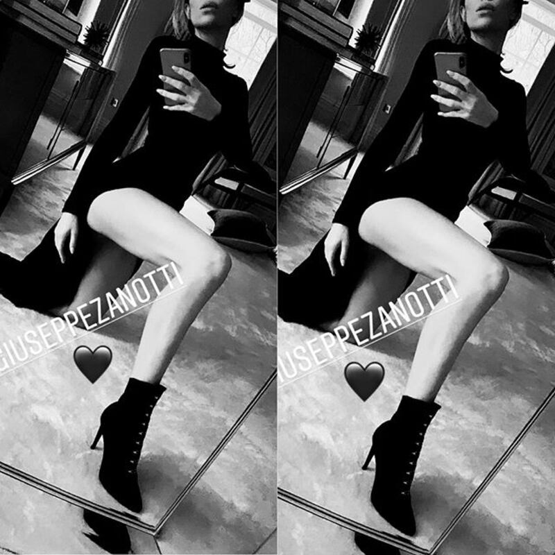 Abbey Clancy sensuale su Instagram: gli scatti di lady Crouch 9
