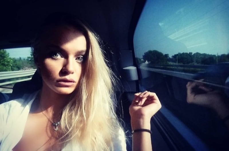 Mercedesz Henger, lato b esplosivo 6