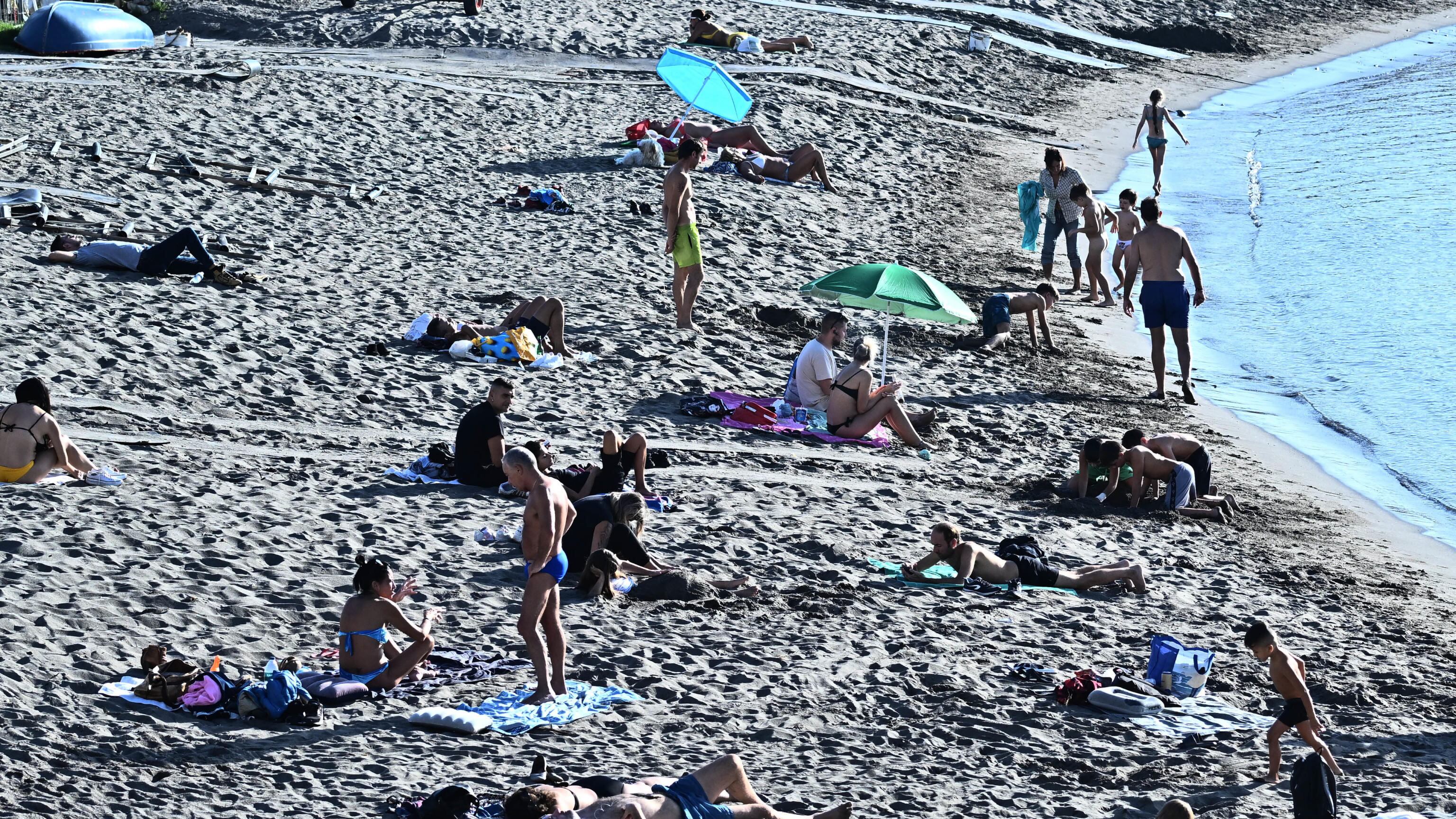 Biglietti aerei, hotel e persino i gelati: preparatevi alla stangata d'estate