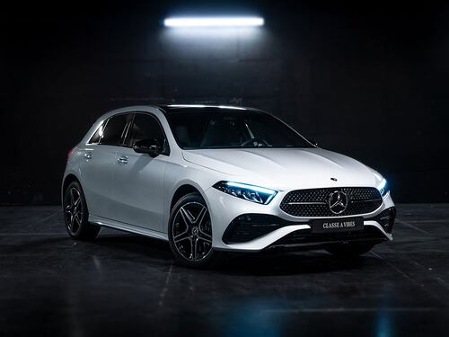 Una Mercedes Classe A ispirata alla PlayStation 5