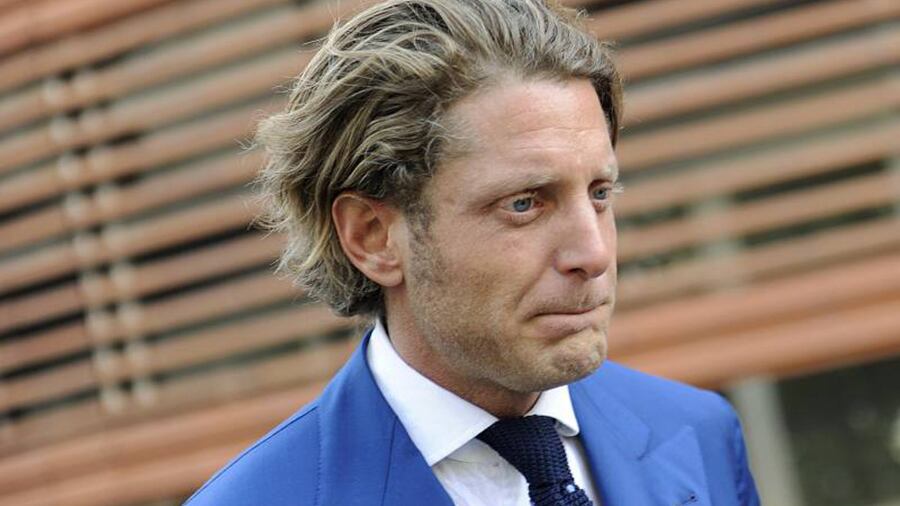 Lapo Elkann bacia Uma Thurman, ma il gesto è "sgradito"