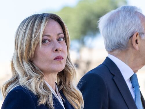 Meloni: "Aggressioni e insulti da chi dice di difendere la libertà"