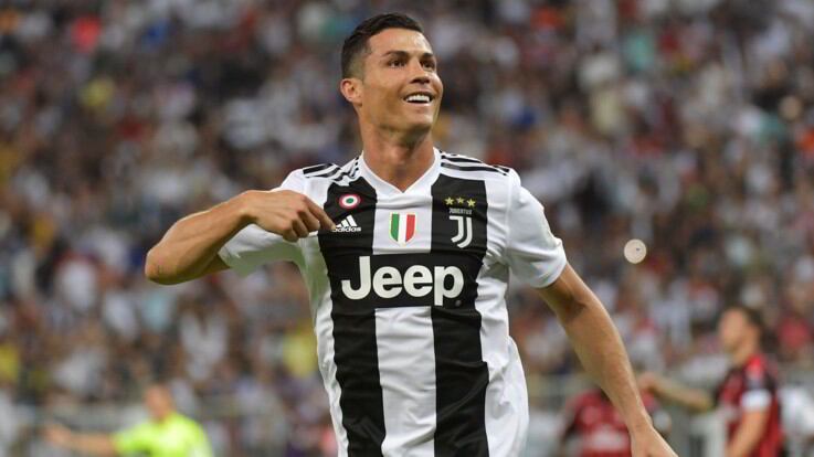 CR7 apre il bar e avvisa Sarri: sì al tridente