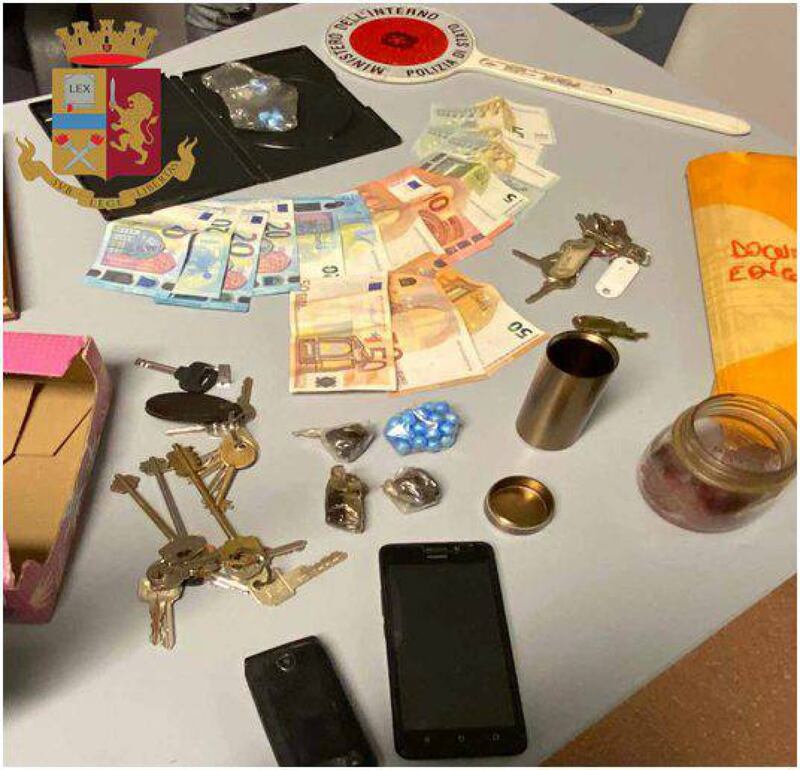 Edicolante usava il chiostro per spacciare la droga 4