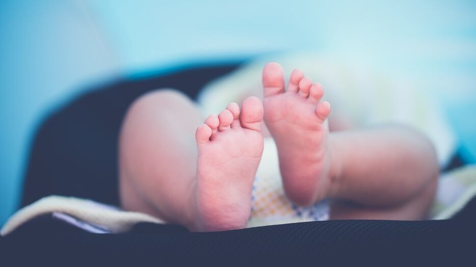 Bimbo di 3 anni straziato dal mal di pancia: muore in sole 48 ore