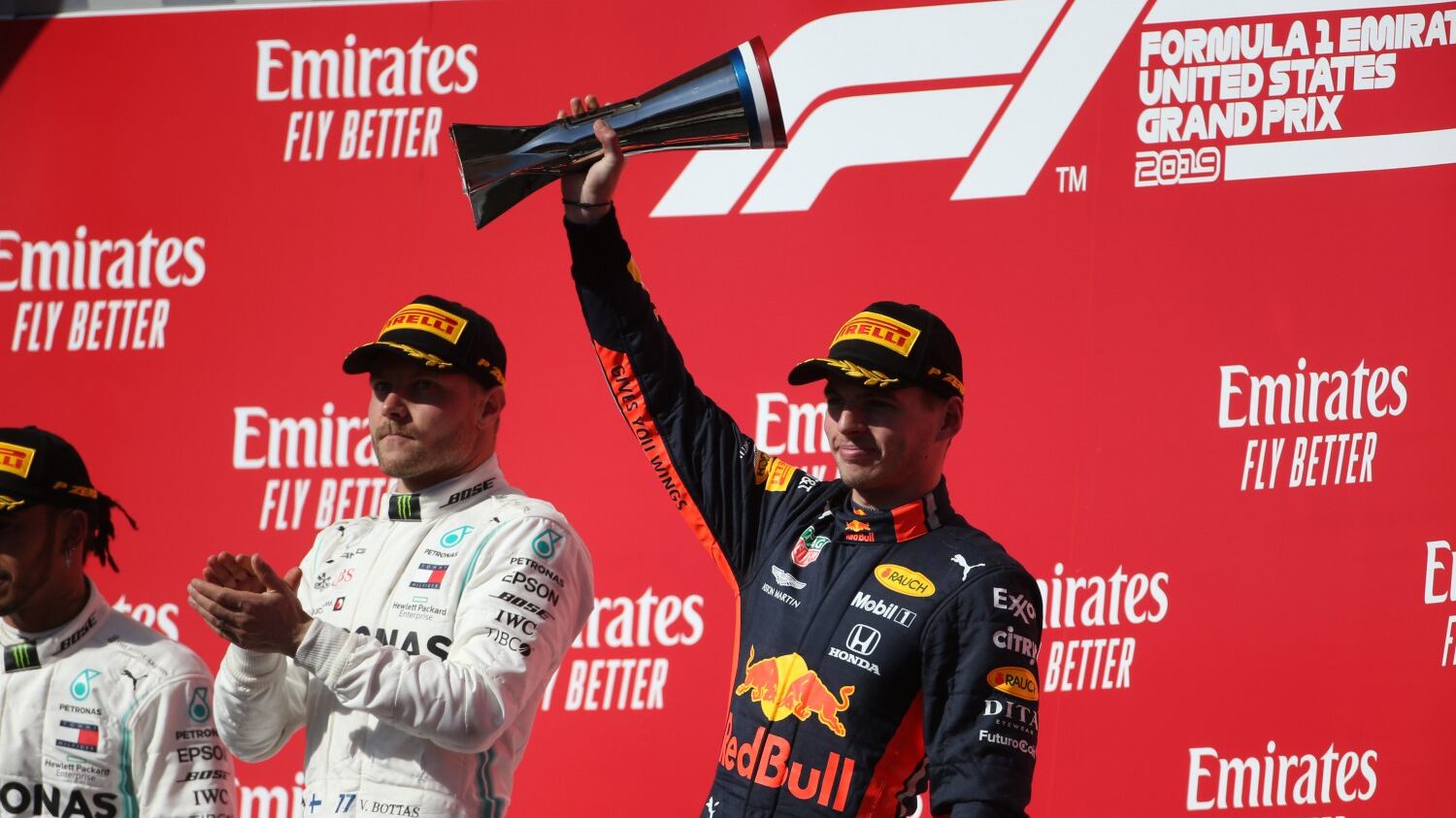 Formula Uno, Verstappen: "La Ferrari in difficoltà? Ha smesso di barare"