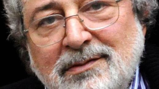 Guccini snobba il fan Renzi E la vetero-sinistra applaude