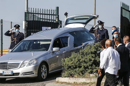 I funerali di Willy al campo sportivo di Paliano 2