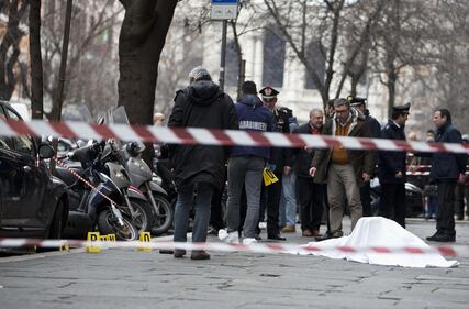 Roma, assalto a blindato 5