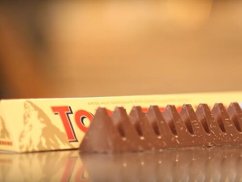 Toblerone verso l'addio al logo con il monte Cervino