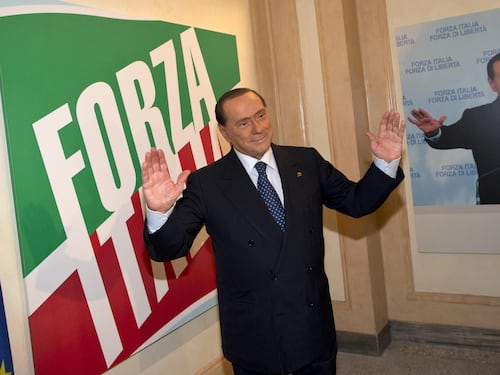 Berlusconi pronto a combattere: "Elezioni il più presto possibile"