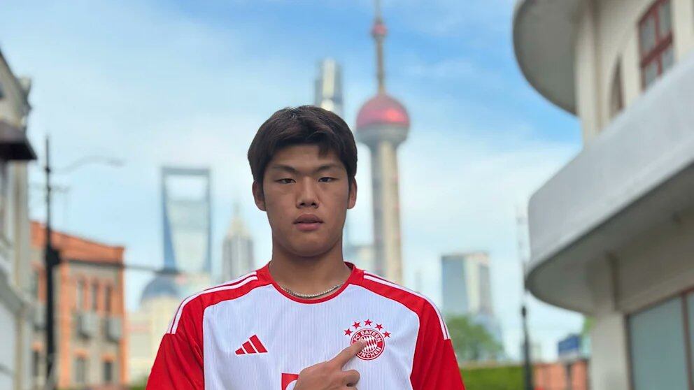 Morte cerebrale a 18 anni per uno scontro in campo: cosa è successo all’ex Bayern
