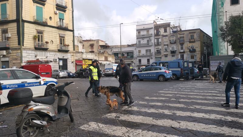 I controlli delle forze dell'ordine nel mercato storico del Buvero 1