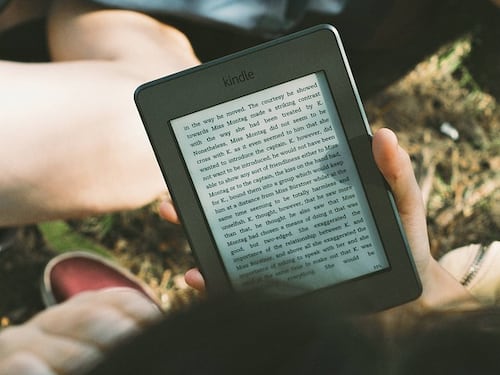 Gli autori erotici di Kindle contro Amazon