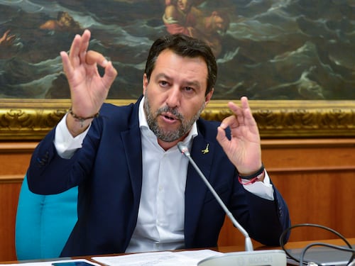 "Mi preoccupa la Lamorgese". Nuovo scontro tra Salvini e il Viminale