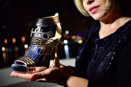 Presentata a Dubai la scarpa più costosa al mondo  1