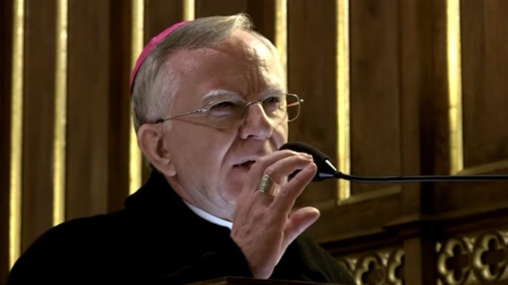 Polonia, l'arcivescovo tuona: "La cultura Lgbt è un'epidemia"
