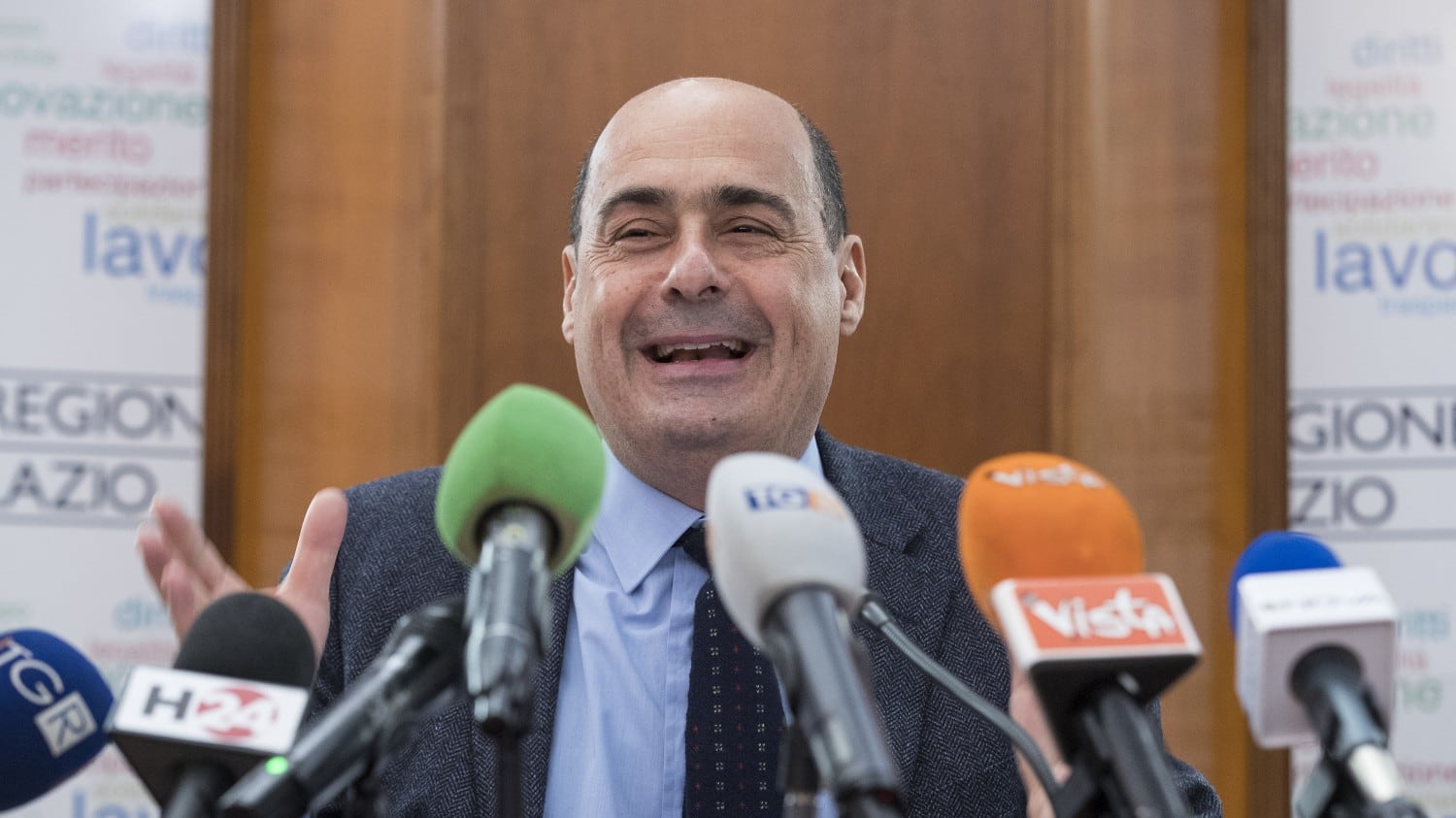 Zingaretti adesso ha paura. S'inventa di tutto per restare