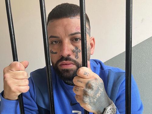 "Maresciallo, non ci prendi". Arrestato il cantante Niko Pandetta