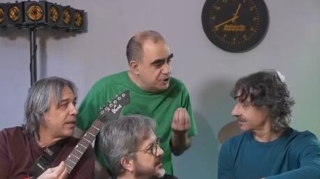 "Venduti", "Tua madre". Scoppia la bufera su Elio e le Storie Tese