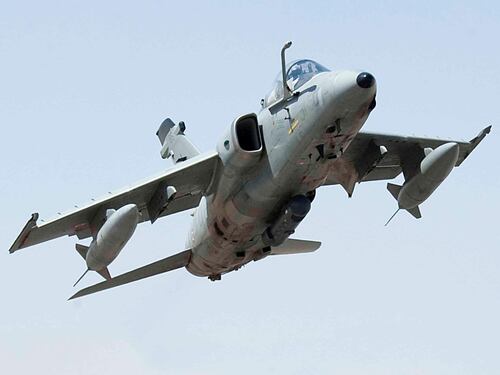 Emergenza Nordafrica, l'Italia schiera 4 caccia Amx a Trapani