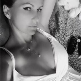 Eva Henger sexy sui social 5