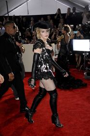 Madonna mostra il lato B ai Grammy 3