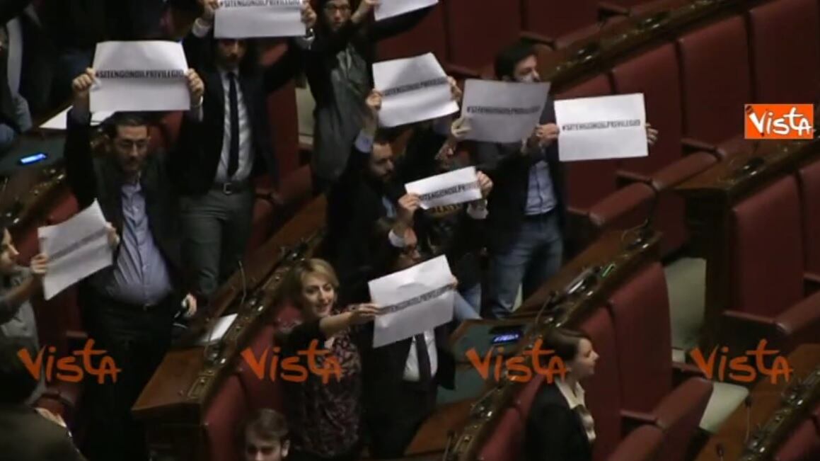 Vitalizi, ex deputati in rivolta: mille ricorsi contro i tagli
