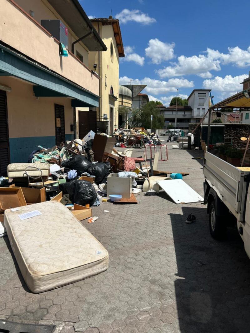 "Ratti e sporcizia". Le foto-choc dell'ex-centro migranti di don Biancalani 6