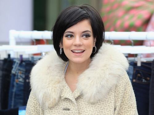 Lily Allen: "Ho evitato il terremoto in Italia per un soffio"