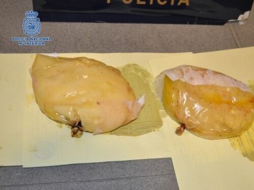 L'ultima frontiera del narcotraffico: coca nascosta nel corpo delle donne