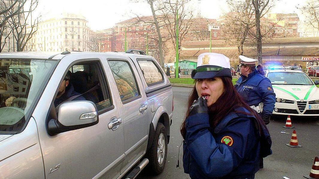 Travolge con l'auto l'ex fidanzata