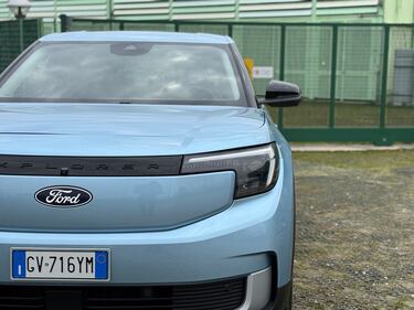 Ford Explorer EV: guarda la gallery del nuovo SUV americano 4