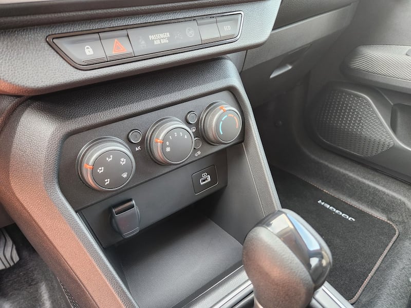 Dacia Jogger Hybrid 18