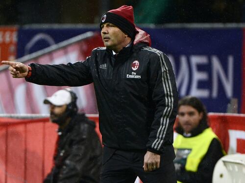 Milan, un golletto contro i fischi