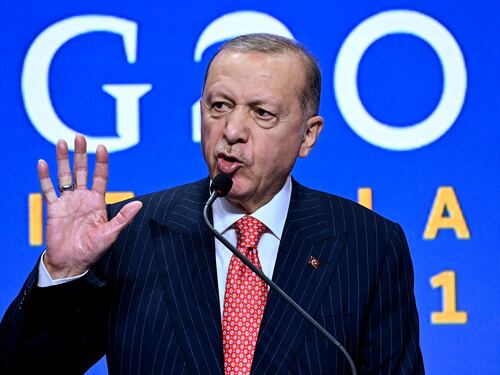 Il rischiatutto di Erdogan tra mediazione e crisi
