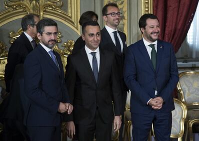 Cravatte gialle e verdi: il look dei nuovi ministri 1
