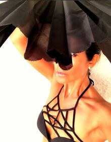 Pamela Prati hot al mare 6
