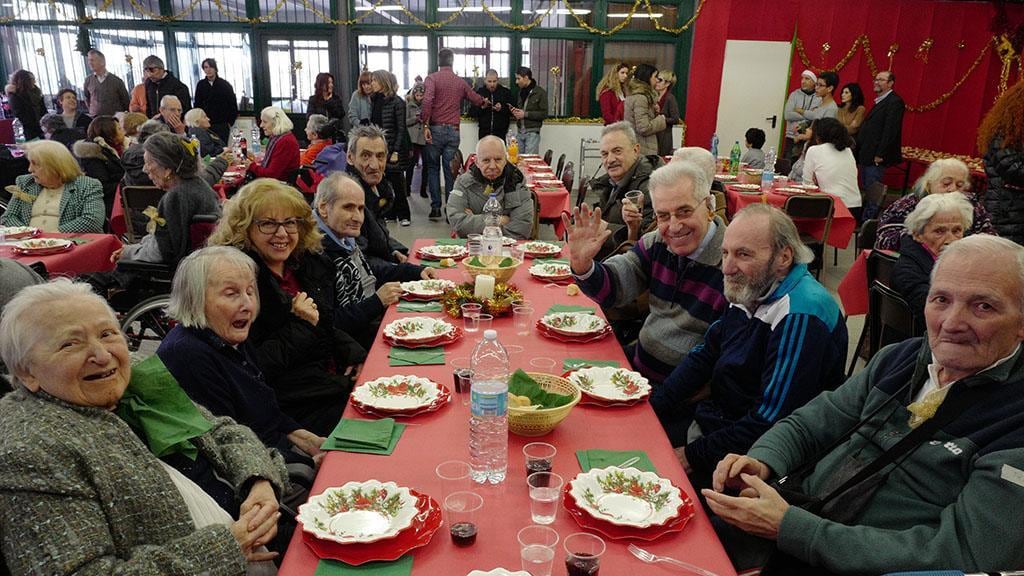Il pranzo di Natale in Corvetto tra gli amici di Ramy